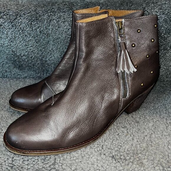 ERIC MICHAEL Brown Studded Side Zip Stack Heeled Boots Hand Made in Spain EUC 42 - Picture 1 of 9